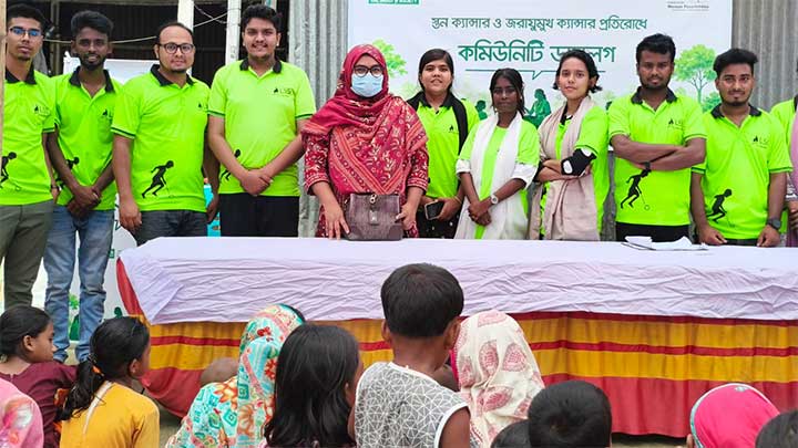 লাল সবুজ সোসাইটির উদ্যোগে জরায়ু ও ব্রেস্ট ক্যান্সার সচেতনতায় উঠান বৈঠক