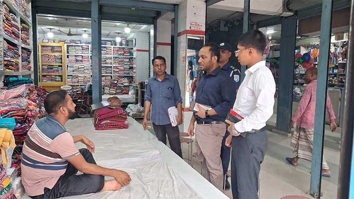 লালমনিরহাটে মোবাইল কোর্টের অভিযান, জরিমানা ও কারাদণ্ড
